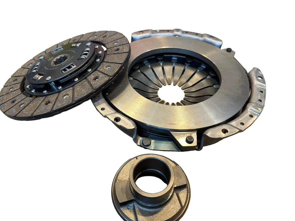 Sankabos komplektas – Bukhanka Modern (2,7L), Hunter ir 469 (2,7L), Patriot, Profi – OEM 406-1601090 Zommer