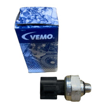 Laden Sie das Bild in den Galerie-Viewer, Air Pressure Sensor – Bukhanka, Hunter &amp; 469 (Classic &amp; Modern) – OEM v38-73-0027 - Electrical and instruments - UAZ spare parts