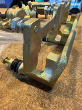 Įkelti paveikslėlį į galerijos peržiūrą, Pakeitimo diskinių stabdžių rinkinys 16 colių ratlankiams – priekiniai arba galiniai – OEM 588747843