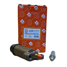 Заредете изображението в галерията, Clutch Slave Cylinder – Bukhanka Classic (2.4L &amp; 2.9L), Hunter &amp; 469 (2.4L &amp; 2.9L) and GAZ – OEM 469-1602510 - Clutch and transmission - UAZ spare parts