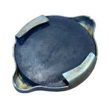 Заредете изображението в галерията, Coolant Reservoir Cap – Bukhanka (Classic &amp; Modern), Hunter &amp; 469 – OEM 201311065 - Engine - UAZ spare parts