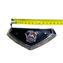 Afbeelding in Gallery-weergave laden, Emblem - Volga Series - - UAZ spare parts