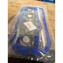 Load image into Gallery viewer, Engine Gasket Set ZMZ402 - Bukhanka &amp; Hunter &amp; 469 - OEM 402gasketset - - UAZ spare parts