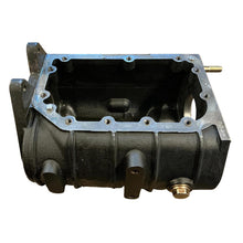 Laden Sie das Bild in den Galerie-Viewer, Gearbox Housing 5-sp (BAIC/ADS) - Bukhanka Modern, Hunter &amp; 469 - 315195170101500 - - UAZ spare parts