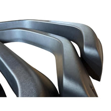 Заредете изображението в галерията, Hard Fender Set (4 pcs) – Hunter &amp; 469 Series – OEM 17998654 - Body and exterior - UAZ spare parts