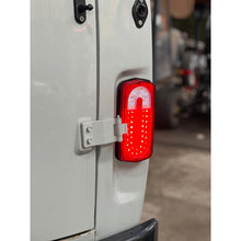 Načíst obrázek do prohlížeče Galerie, LED Tail light Universal – Hunter &amp; 469, Bukhanka – OEM 4573-001-87018980-2014 - - UAZ spare parts