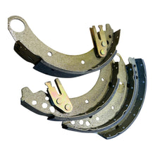 Görseli Galeri görüntüleyiciye yükleyin, Rear Brake Shoes Set (4 pcs) - Patriot (≤2012) - OEM 3163-3502082 - - UAZ spare parts