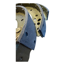 Görseli Galeri görüntüleyiciye yükleyin, Rear Brake Shoes Set (4 pcs) - Patriot (≤2012) - OEM 3163-3502082 - - UAZ spare parts