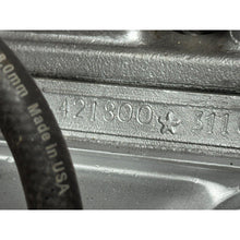 Kép betöltése a Galéria nézegetőbe, Revised 2.9L Carburetor Engine – Bukhanka Classic, Hunter &amp; 469 (2.9L) – OEM 421800