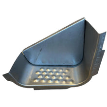 Načíst obrázek do prohlížeče Galerie, Right Side Step Body Part – Bukhanka (Classic &amp; Modern) – OEM 045150-8405012-00 - Body and exterior - UAZ spare parts