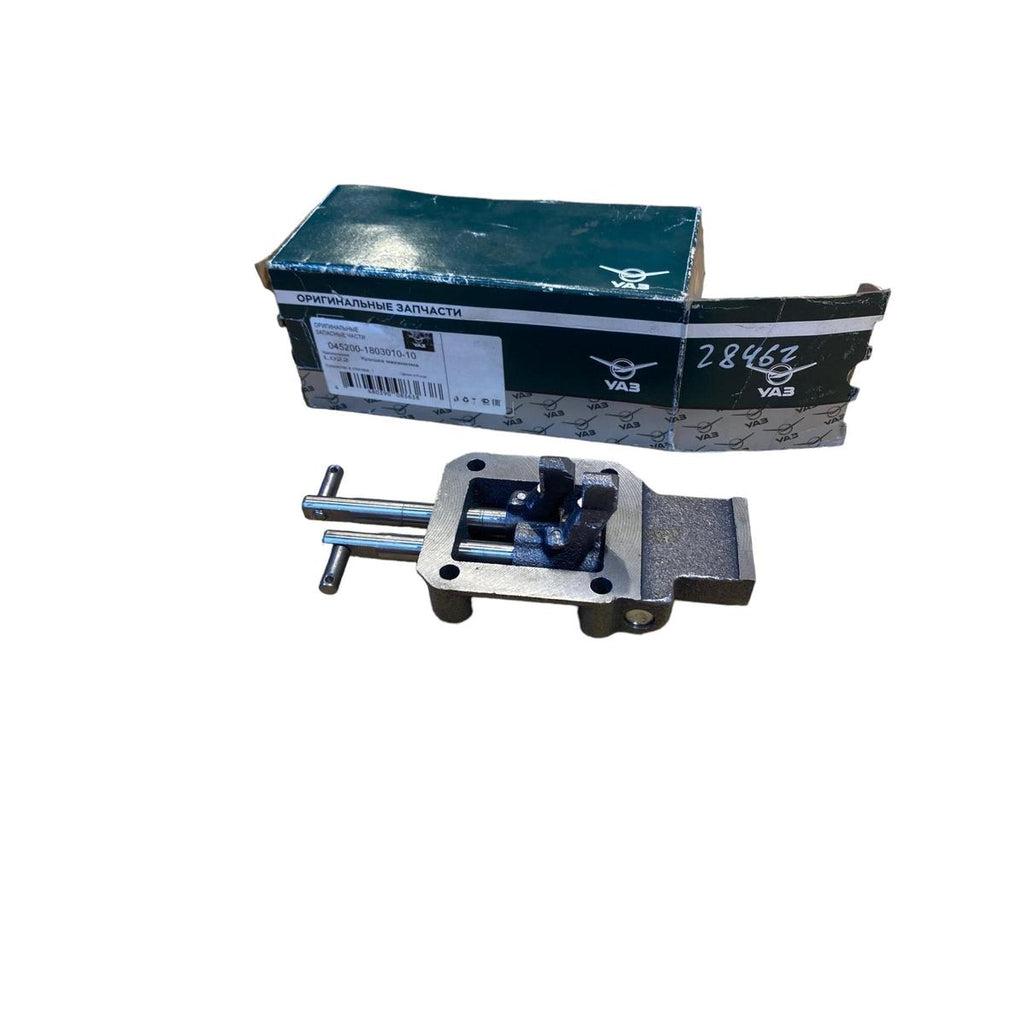 Transfer Case Shift Mechanism – Bukhanka (Classic 2.4L & 2.9L, Modern 2.7L), Hunter & 469 (2.4L, 2.7L, 2.9L) – OEM 045200-1803010-10 - Clutch and transmission - UAZ spare parts
