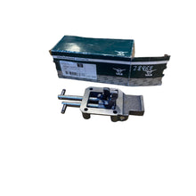 Laden Sie das Bild in den Galerie-Viewer, Transfer Case Shift Mechanism – Bukhanka (Classic 2.4L &amp; 2.9L, Modern 2.7L), Hunter &amp; 469 (2.4L, 2.7L, 2.9L) – OEM 045200-1803010-10 - Clutch and transmission - UAZ spare parts