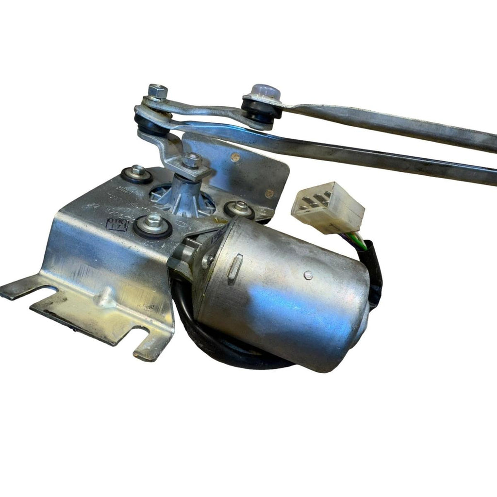 Windscreen Wiper Motor with trapezium – Bukhanka (Classic 2.4L & 2.9L, Modern 2.7L) – OEM 330300520510000 (Used) - Body and exterior - UAZ spare parts