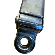 Load image into Gallery viewer, Wiper Arm Set (2 pcs) – Bukhanka Classic (2.4L &amp; 2.9L) – OEM 3303-5205160