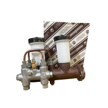 Afbeelding in Gallery-weergave laden, Brake Master Cylinder Dual Reservoir with Proportioning Valve – Bukhanka Modern (2.7L), Hunter &amp; 469 (2.7L) – OEM 3151 - 3505010 / 046900 - 3505010 - 95 – Avto Gidravlika UAZ onderdeel – OEM 3151 - 3505010 / 046900 - 3505010 - 95