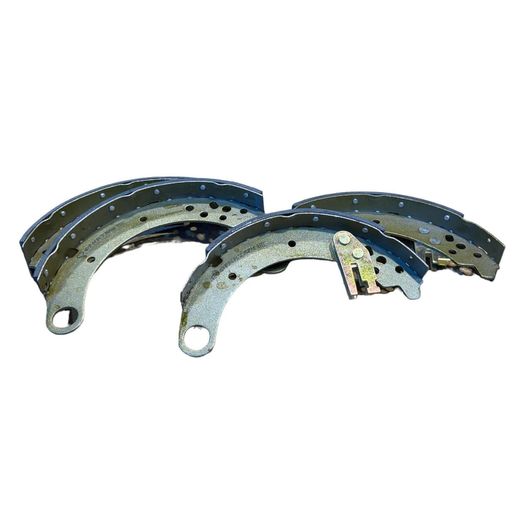 Brake Shoe Set (4 pcs) – Bukhanka (Classic 2.4L & 2.9L, Modern 2.7L) / Hunter & 469 (2.4L & 2.9L) – OEM 3163 - 3502082 - 30 – UAZPARTS.COM UAZ onderdeel – OEM 3163 - 3502082 - 30