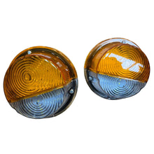 Laden Sie das Bild in den Galerie-Viewer, City Light / LED Indicator Housing Set – Bukhanka (Classic &amp; Modern), Hunter &amp; 469 – OEM 3741 - 3712010 - 03 – UAZPARTS.COM UAZ onderdeel – OEM 3741 - 3712010 - 03