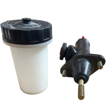 Ielādēt attēlu galerijas skatītājā, Clutch Master Cylinder Hydraulic - Hunter &amp; 469 - OEM 42000.046900-1602300 - - UAZ spare parts