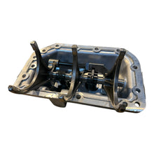 Φορτώστε την εικόνα στον προβολέα συλλογής, Concept - Deksel met schakelvorken 5 speed Buhanka gearbox 220600170210000 – UAZPARTS.COM UAZ PART – OEM 220600170210000