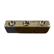 Laden Sie das Bild in den Galerie-Viewer, Copper Brake Distribution Block Front – Bukhanka (Classic &amp; Modern), Hunter &amp; 469, GAZ – OEM 451 - 3506398 – UAZPARTS.COM UAZ onderdeel – OEM 451 - 3506398