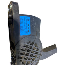 Load image into Gallery viewer, Electronic Accelerator Pedal – UAZ Patriot, Hunter &amp; 469 (2.7L) – OEM 3163 - 1108150 – UAZPARTS.COM UAZ onderdeel – OEM 3163 - 1108150