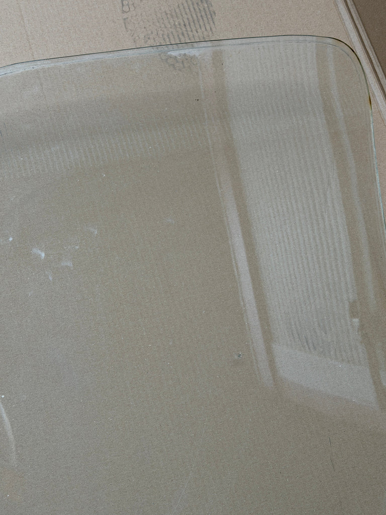 Front Windshield Glass with Rubber Seal – Bukhanka (Classic 2.4L & 2.9L, Modern 2.7L) – OEM 452-5206010 USED - Interior - UAZ spare parts