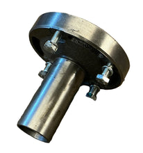 Заредете изображението в галерията, Gearbox End Cap ADS 5 - Speed (not Dymos) - Bukhanka Modern (2.7L), Hunter &amp; 469 (2.7L) – UAZPARTS.COM UAZ PART – OEM 220600170001001 END CAP