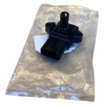 Load image into Gallery viewer, Intake Air Sensor (MAP) – Bukhanka Modern (2.7L), Hunter &amp; 469 (2.7L), Patriot, Profi – OEM 110308 - 0239010 – UAZPARTS.COM UAZ onderdeel – OEM 110308 - 0239010