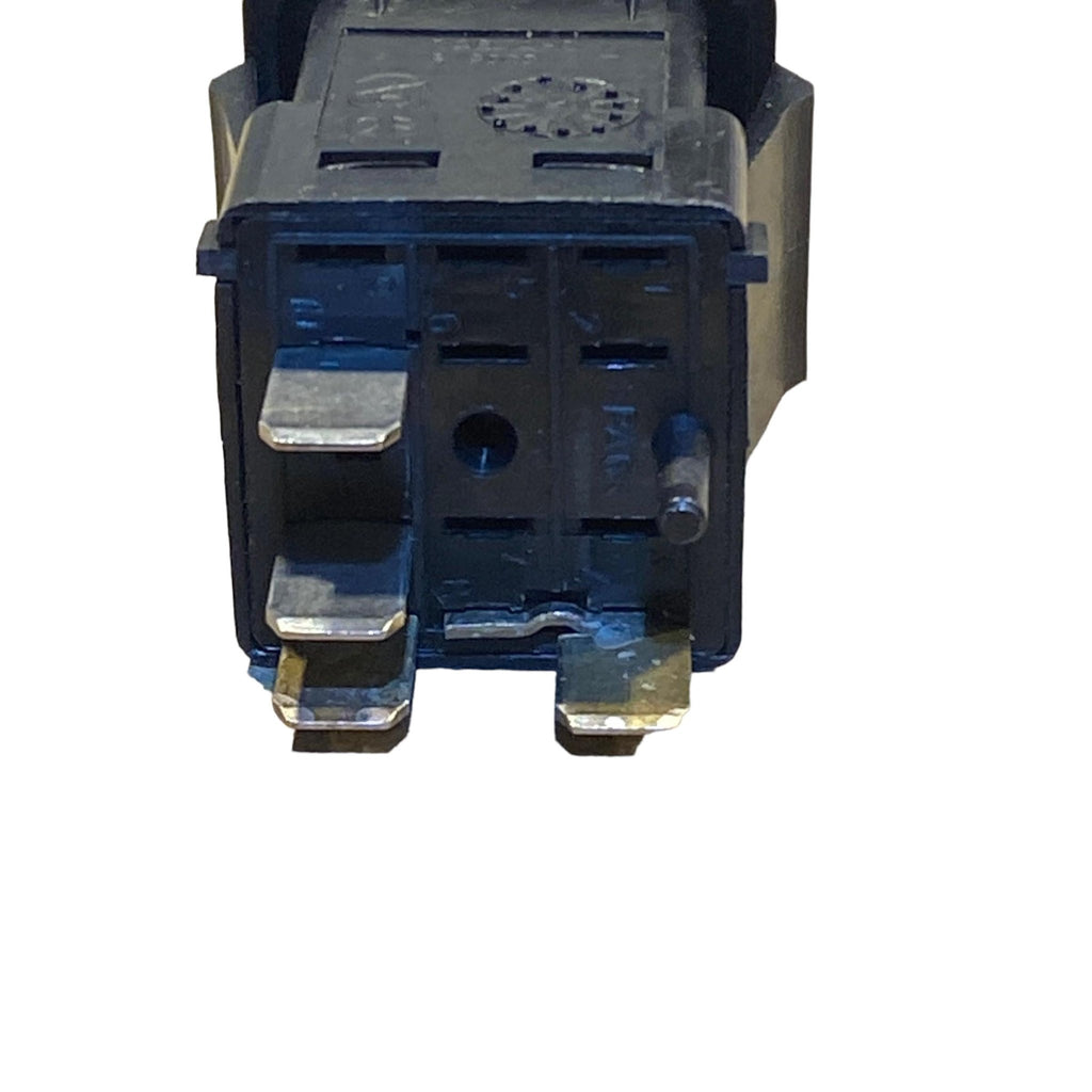 Interior Light Switch – Bukhanka Modern (2.7L) & Hunter/469 (2.7L) – OEM 3.832.371 – UAZPARTS.COM UAZ onderdeel – OEM 3.832.371