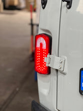 Cargar imagen en el visor de la galería, LED Taillight Universal – Hunter &amp; 469, Bukhanka – OEM 4573 - 001 - 87018980 - 2014 – UAZPARTS.COM UAZ PART – OEM 4573-001-87018980-2014