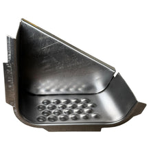 Load image into Gallery viewer, Left Step (Body Part) – Bukhanka (Classic &amp; Modern) – OEM 045150 - 8405013 - 00 – UAZPARTS.COM UAZ onderdeel – OEM 045150 - 8405013 - 00