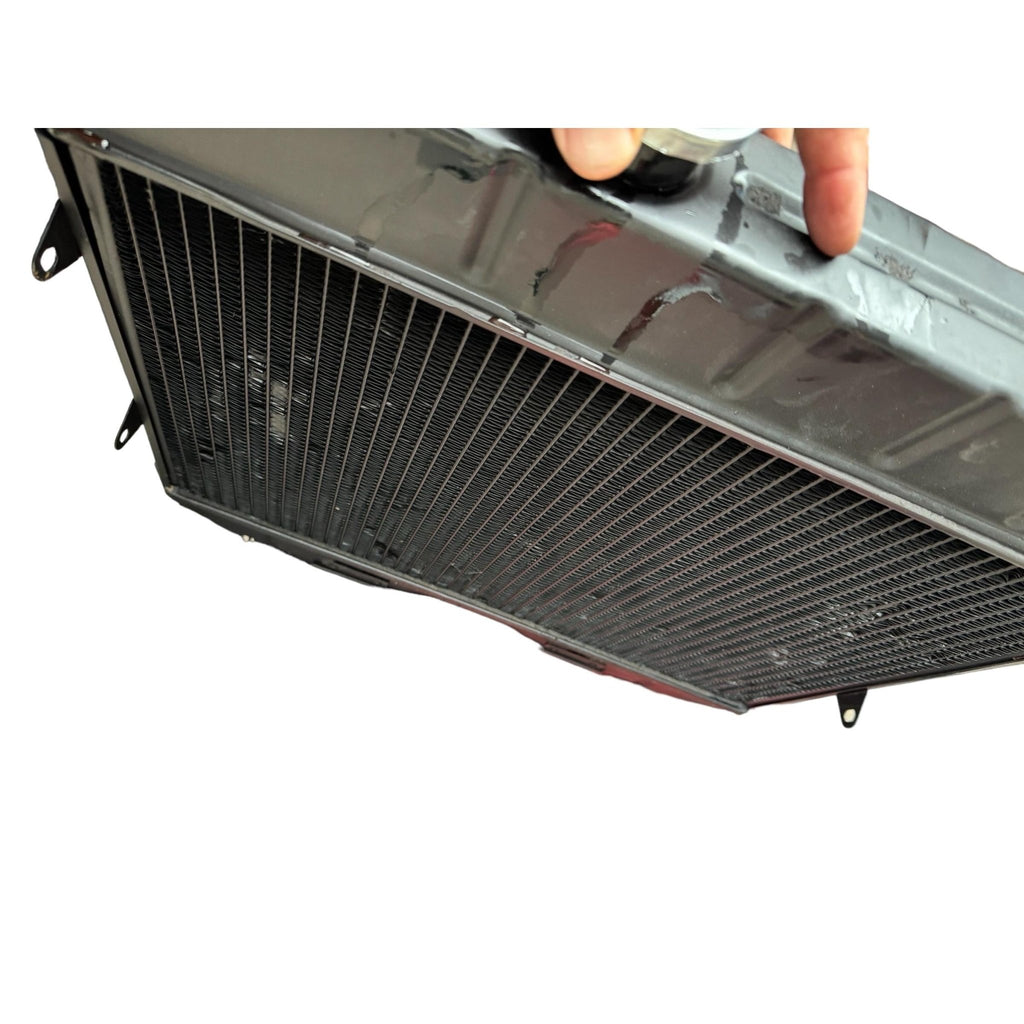Radiator (Used, Refurbished, Pressure Tested) – Bukhanka (Classic & Modern), Hunter & 469 – OEM 316080 - 1301010 - 03 – UAZPARTS.COM UAZ onderdeel – OEM 316080 - 1301010 - 03 USED I