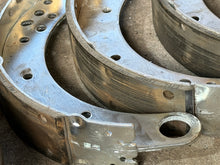 Įkelti paveikslėlį į galerijos peržiūrą, Rear Drum Brake Set USED - Hunter &amp; 469, Bukhanka - 220600350201003 – UAZPARTS.COM UAZ PART – OEM 5873487438348734