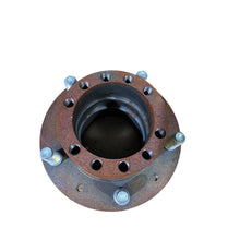 Afbeelding in Gallery-weergave laden, Rear Wheel Hub Assembly with ABS – Bukhanka Modern (2.7L) &amp; Hunter &amp; 469 (2.7L) – OEM 55477343 – UAZPARTS.COM UAZ onderdeel – OEM 55477343