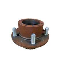 Afbeelding in Gallery-weergave laden, Rear Wheel Hub Assembly with ABS – Bukhanka Modern (2.7L) &amp; Hunter &amp; 469 (2.7L) – OEM 55477343 – UAZPARTS.COM UAZ onderdeel – OEM 55477343