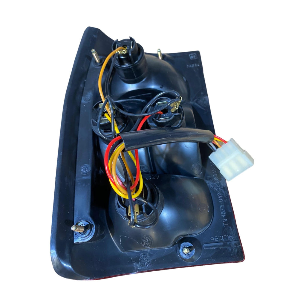 Right Taillight – UAZ Patriot – OEM 316000 - 3716010 - 10 – UAZPARTS.COM UAZ onderdeel – OEM 316000 - 3716010 - 10