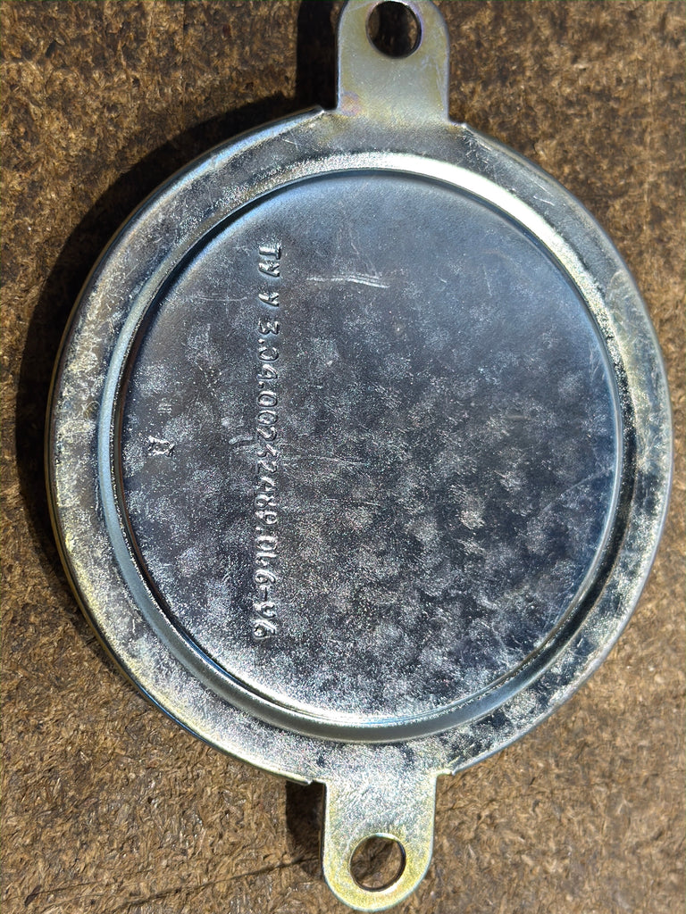 Round Red Reflector 3151.3716 - 002 - GAZ Series - Ref 3151.3716 - 002 – UAZPARTS.COM UAZ PART – OEM 3151.3716-002