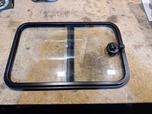 Afbeelding in Gallery-weergave laden, Sliding Rear Door Window - Bukhanka - OEM 15563091 – UAZPARTS.COM UAZ PART – OEM 15563091