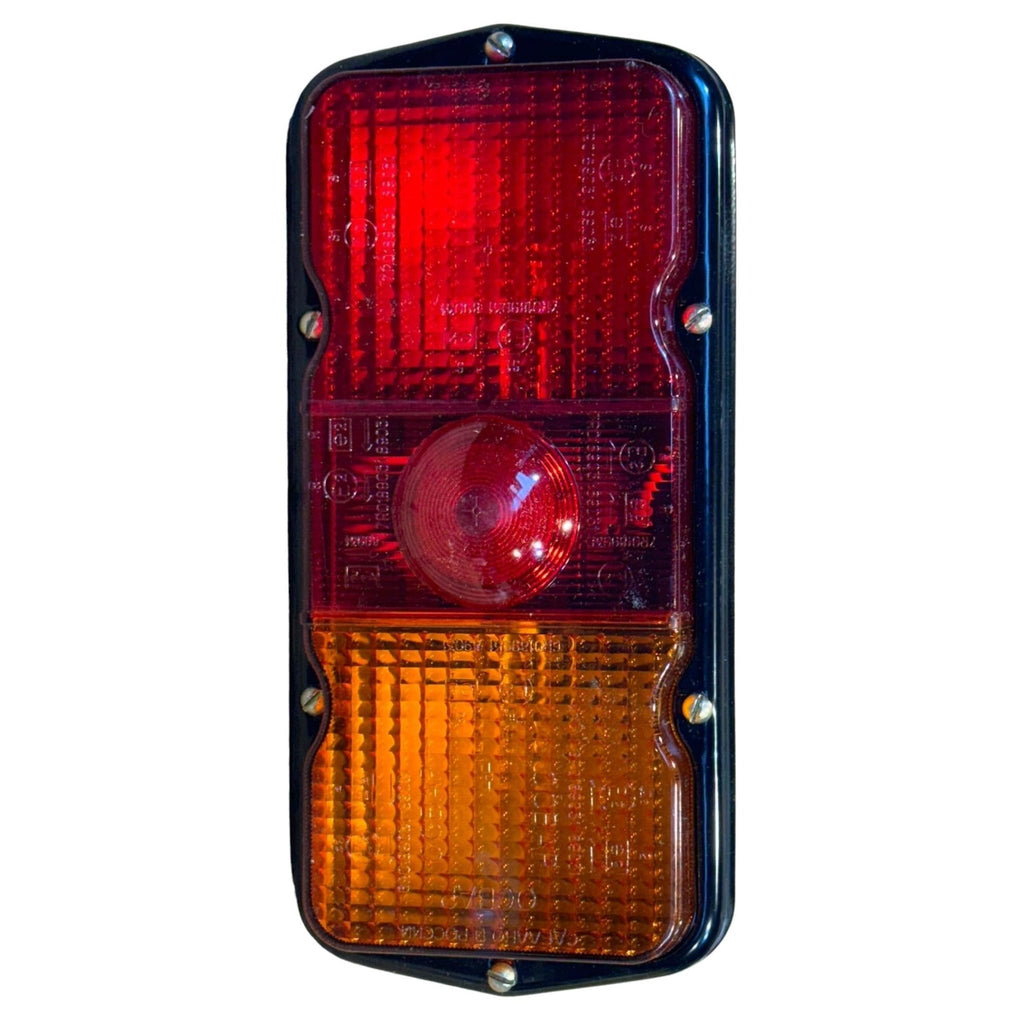 Taillight – Bukhanka (Classic & Modern), Hunter & 469 – OEM 374100371601001 - 02 – UAZPARTS.COM UAZ onderdeel – OEM 374100371601001 - 02