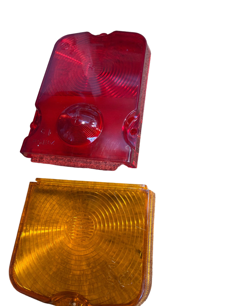 Taillight Cap – Bukhanka (Classic & Modern) & Hunter & 469 (All Engines) – OEM 371600RU - Lights - UAZ spare parts