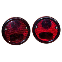 Lataa kuva Galleria-katseluun, Taillight Set with Underlighting (2 pcs) – GAZ – OEM 451 - 34612377 – UAZPARTS.COM UAZ onderdeel – OEM 451 - 34612377 - onder verlichting