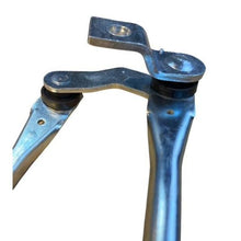 Load image into Gallery viewer, Trapezoidal Windshield Wiper – Bukhanka Modern (2.7L) – OEM 8.252.054 – UAZPARTS.COM UAZ onderdeel – OEM 8.252.054
