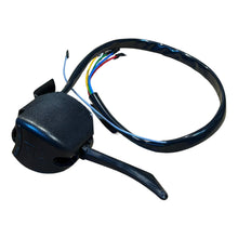Afbeelding in Gallery-weergave laden, Turn Signal Control Unit Steering Column – Bukhanka Classic (2.4L &amp; 2.9L), Hunter &amp; 469 (2.4L &amp; 2.9L) – OEM 3741 - 3709020 – UAZPARTS.COM UAZ onderdeel – OEM 3741 - 3709020